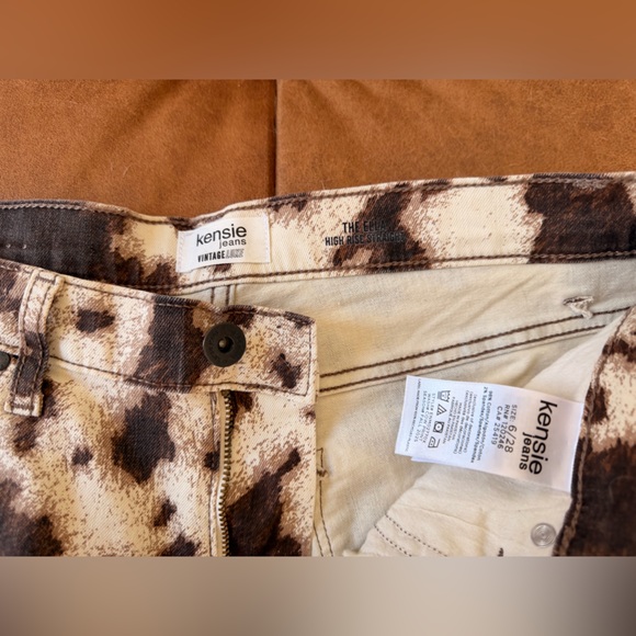 Kenzie Cow Print Lightweight Cotton Jeans - Picture 3 of 5